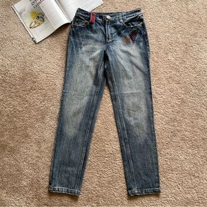 Mid Rise Embroidery Jeans Size: 26
